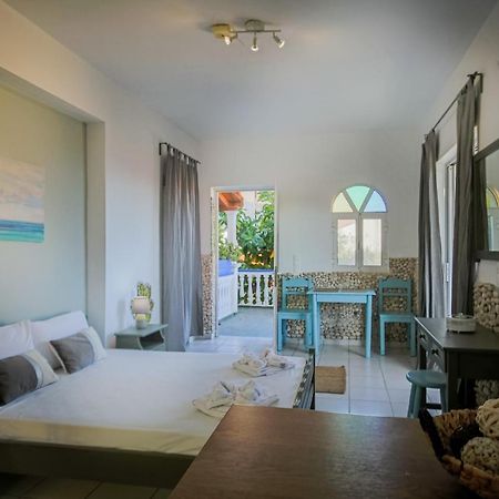 Velendzas Holidays Alykanas  Exterior foto